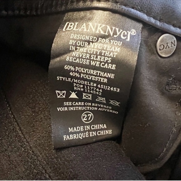 BLANKNYC Black Faux Leather Straight Leg Pants in Need You Tonight Size 27 - Picture 9 of 9